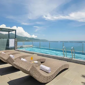 Отель Mangata Beachfront - Rooftop Bar Sea View